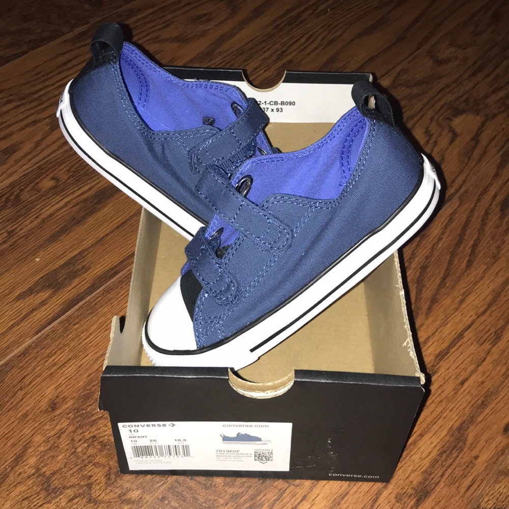 Converse BNIB blue and black shoes with Velcro